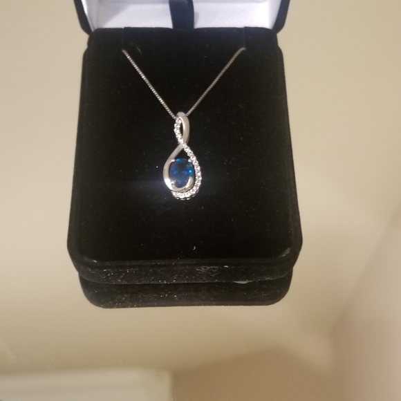 Sterling silver necklace - Picture 2 of 5